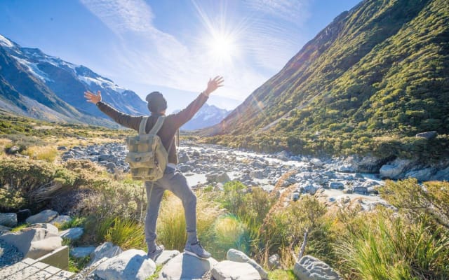 Lake Tekapo to Mt Cook One-Way Tour