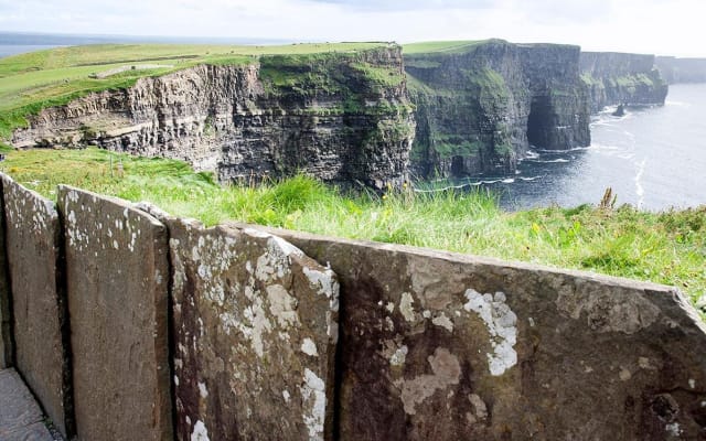 Bunratty Castle & Cliffs of Moher Tour