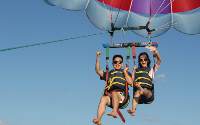 Honolulu Xtreme Parasail Adventure