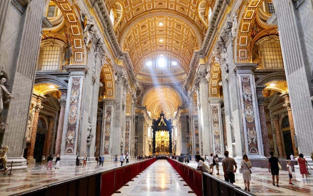 St. Peter's Basilica Dome Climb & Grottoes Tour