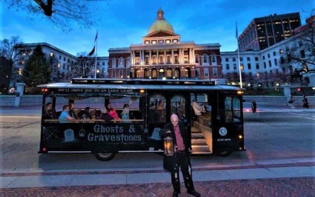 Boston Ghosts and Gravestones Trolley Tour