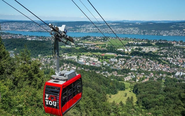 Zurich Culinary Tour with Swiss Fondue Dinner