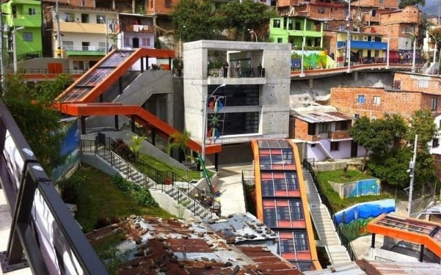 Comuna 13 Graffiti Tour Medellín