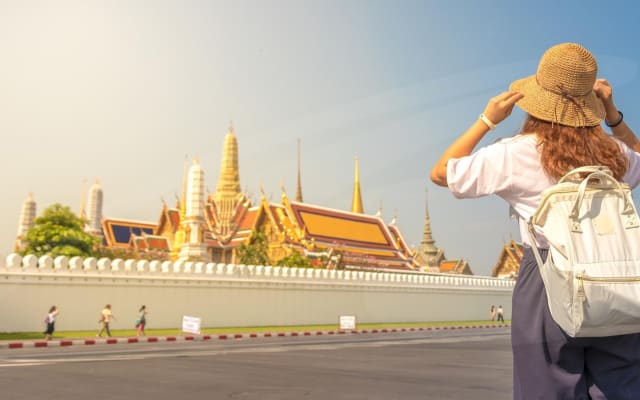 Grand Palace & Wat Pho Private Tour