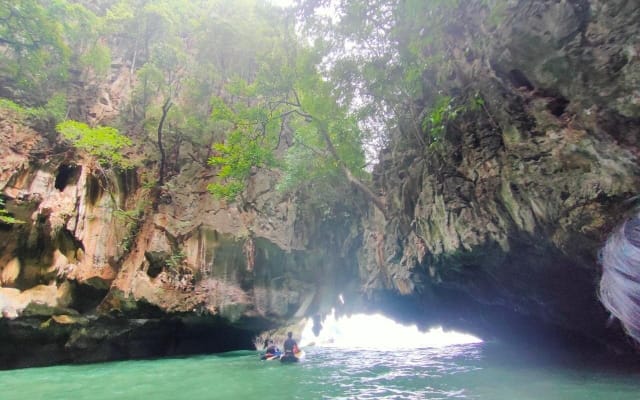 Private Custom Speed Boat Tour in Phuket