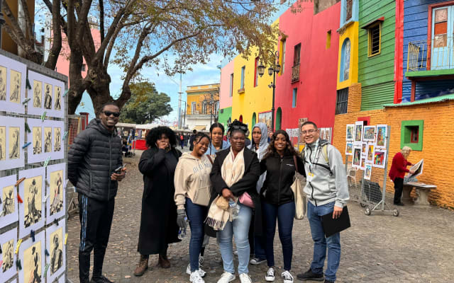 Buenos Aires Multicultural Sightseeing Tour with Lunch