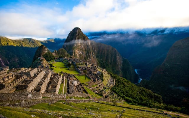 Machu Picchu 2-Day Adventure
