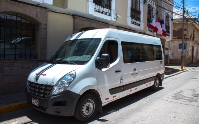 Private Transfer: Juliaca Airport to Puno City