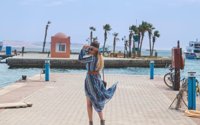 Hurghada City Tour with Mosque Visit and Handicraft Shopping
