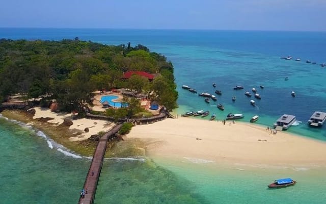 Prison Island & Stone Town Full-Day Tour