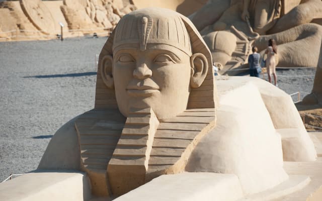 Sand City Museum Tour with Private Transportation