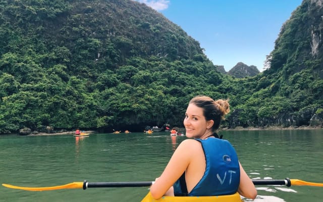 Lan Ha Bay & Ha Long Bay Day Cruise