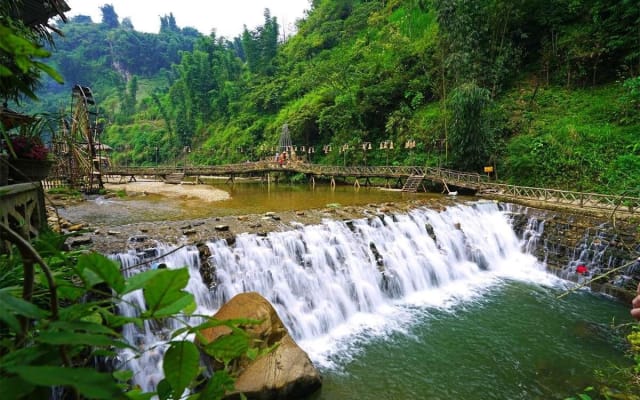 Guided Half-Day Cat Cat Village Tour from Sapa