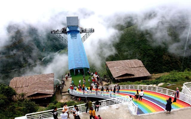 Sapa Cloud Dragon Skywalk & Silver Waterfall Tour