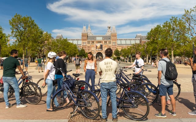 Amsterdam Bike Tour with Canal Cruise