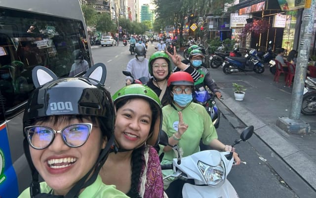 Afternoon Saigon Street Food Tour by Scooter