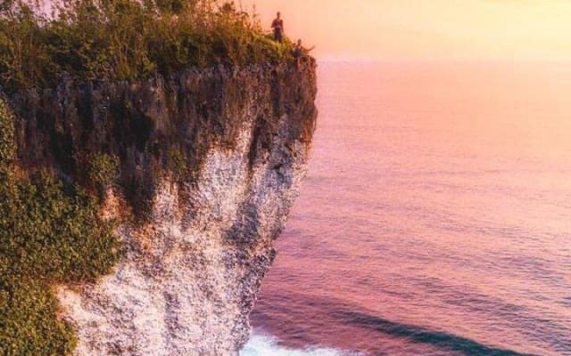 Uluwatu Beaches Instagram Tour
