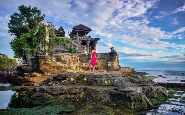 Bali's Tanah Lot Temple & Ubud Adventure