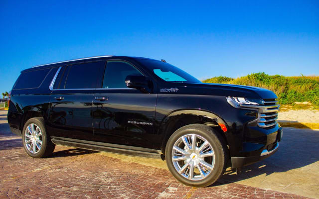 Luxury SUV Transfer from Playa del Carmen to Cancun Airport