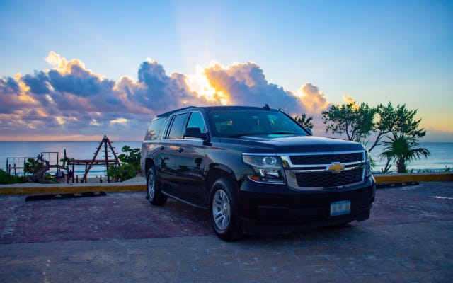 Private SUV Transfer: Playa del Carmen to Cancun Airport