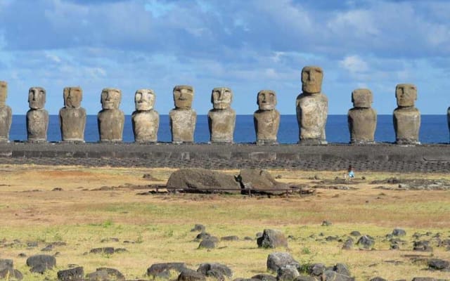 Easter Island 4-Day Guided Tour