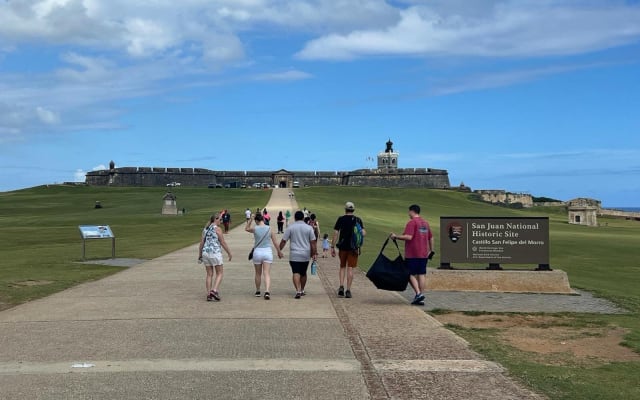 Old San Juan Historical Walk, Shopping, and Dining Tour