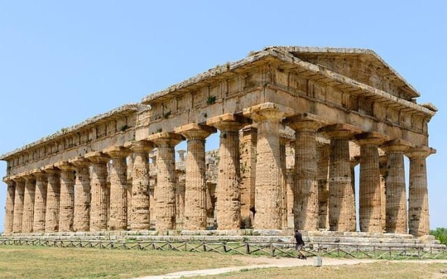 Paestum Archaeological Tour with Mozzarella Tasting