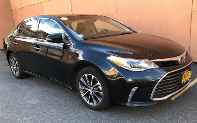Private Montreal Airport Departure Transfer