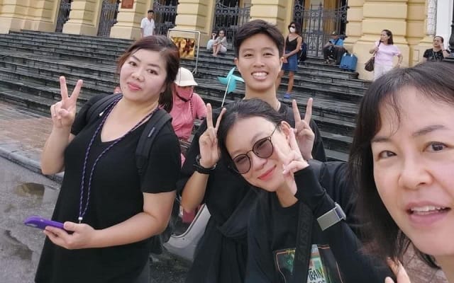 Hanoi Nightlife Motorbike Tour with Female Guide