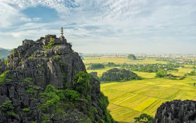Hoa Lu Tam Coc Mua Cave Day Trip
