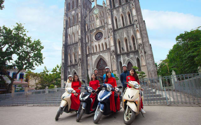 Hanoi City & Van Phuc Silk Village Tour