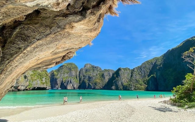 Phi Phi & Bamboo Island Snorkeling Adventure