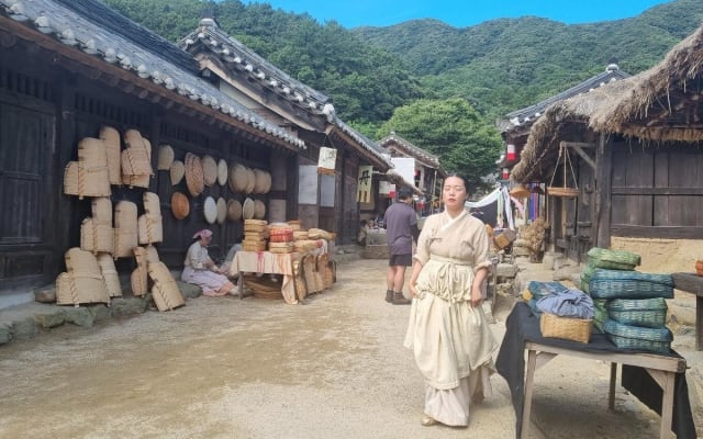 Yongin Dae Jang Geum Park Tour