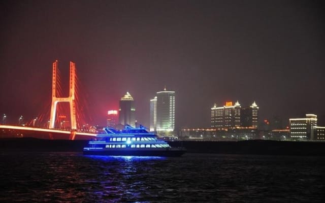 Nanchang Night River Cruise & Food Tour