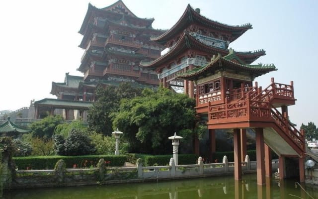 Private Nanchang Day Tour: Tengwang Pavilion, Bayi Square and Shenjing Tower