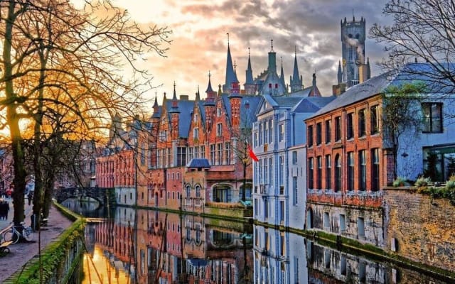 Bruges Historical Highlights Private Tour