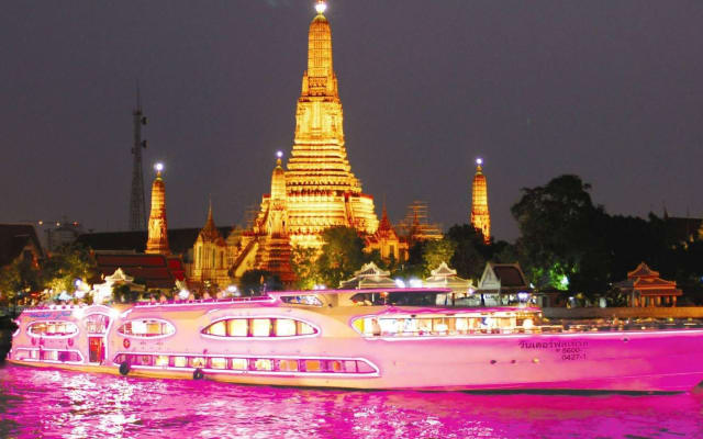 Chao Phraya River Dinner Cruise