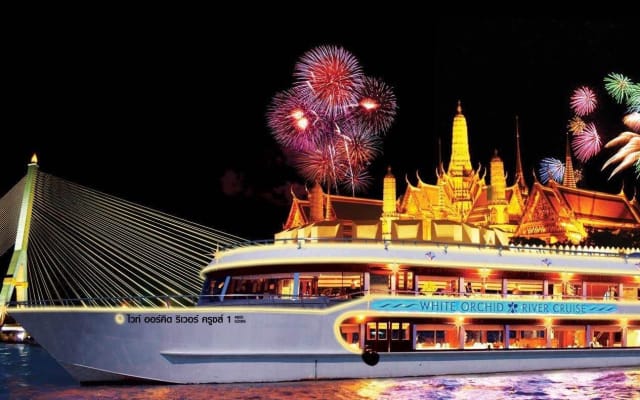Bangkok's Top 2 Tours with Airport Transfers