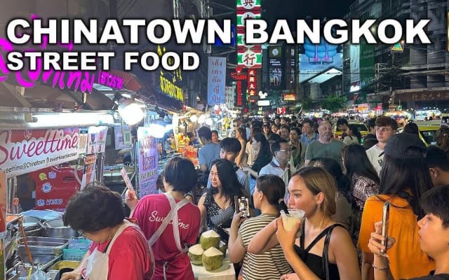 Bangkok Evening Food Tour with Songwad Street Tastings