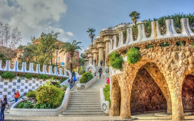 Park Güell Guided Tour with Skip-the-Line Ticket