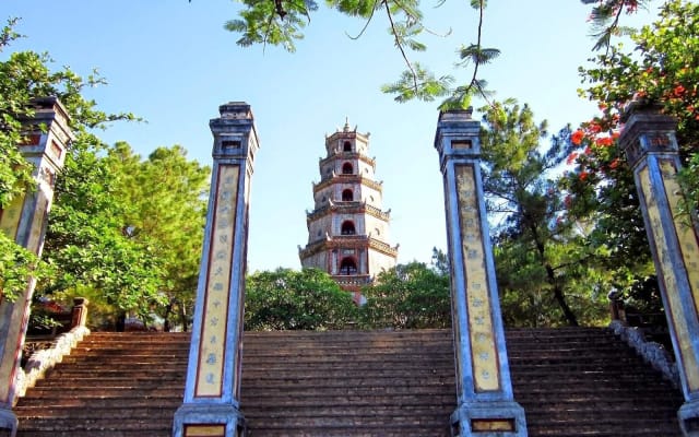 Half-Day Royal Hue Tour