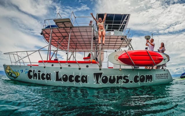 ChicaFUN Yacht Charter with Waterslides