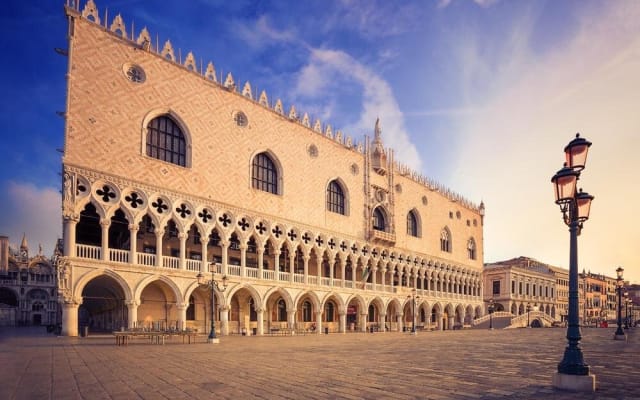 VIP Private Tour: Uncover Venice's Iconic Sights