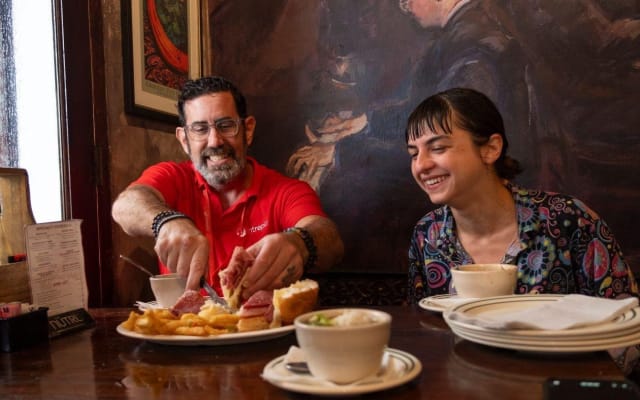 French Quarter Food Walk: Cajun, Creole and Culture