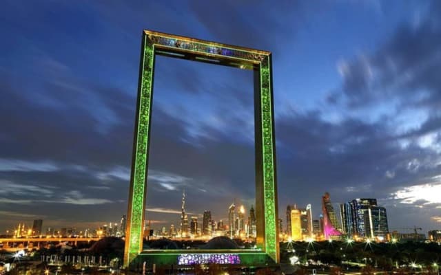 Dubai City Tour with Dubai Frame Experience