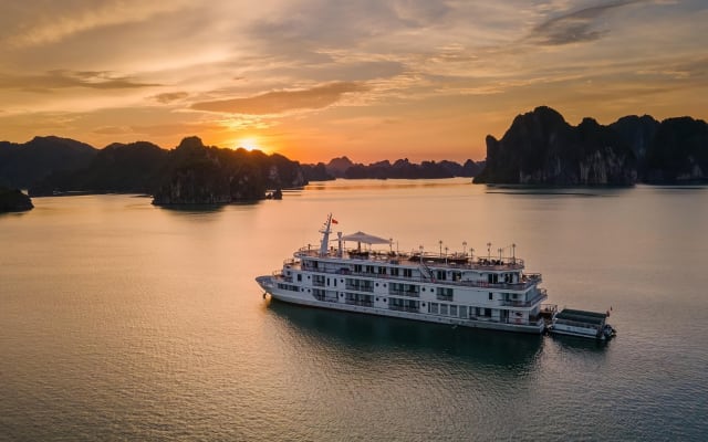 Halong Bay 2-Day Luxury Cruise