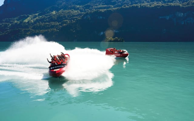 Lausanne to Interlaken Day Trip with Jetboat Ride