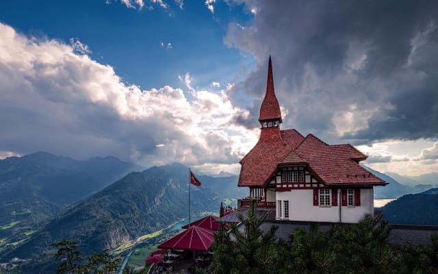 Zurich to Interlaken & Harder Kulm Tour