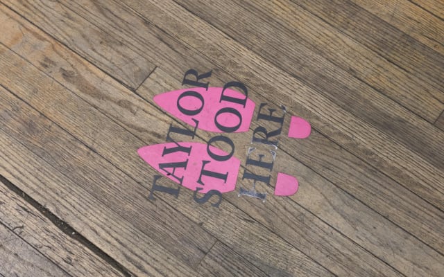 Taylor Swift NYC Hotspots Tour