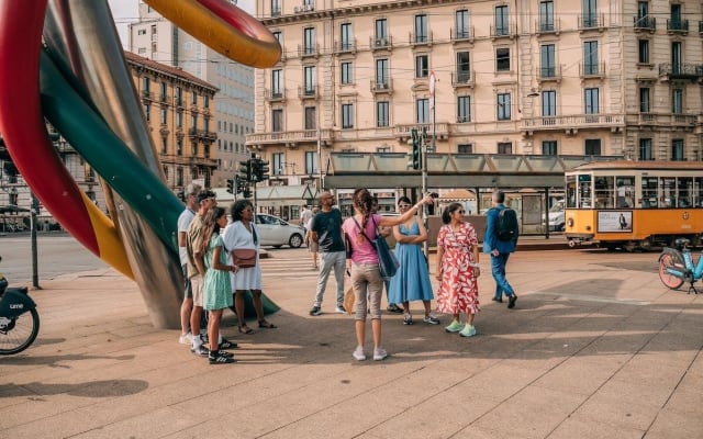 Milan Highlights Semi-Private Walking Tour